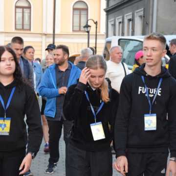 Podróż wiary. Pielgrzymi z Radomska w drodze na Jasną Górę