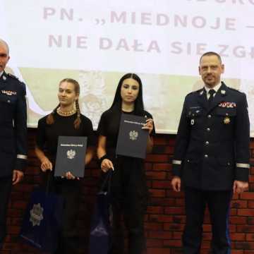 Uczennice „Mechanika” w Radomsku wśród laureatów konkursu dla policyjnych klas mundurowych