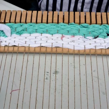 „Tkanie na ramkach” w muzeum w Radomsku