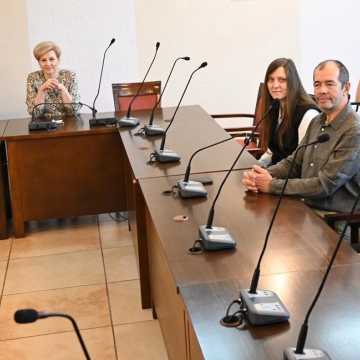 Nauczyciele z Grecji i Francji z wizytą w ZSP 1 w Radomsku. Przygotowują projekt edukacyjny