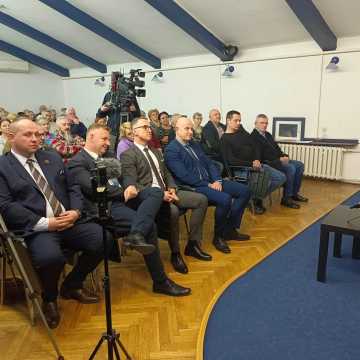 Parlamentarzyści PO gościli w Radomsku, w ramach cyklu „Tu jest przyszłość”