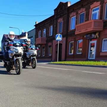 Pogoda sprzyja motocyklistom. Policjanci apelują o bezpieczną jazdę