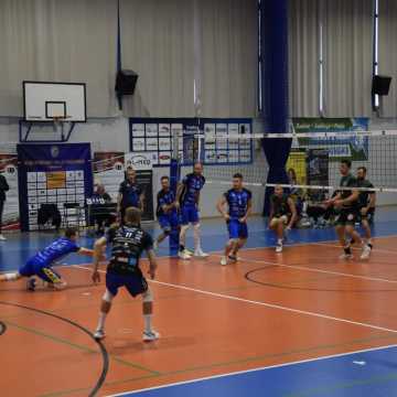 Wygrana i awans na pierwsze miejsce w tabeli METPRIM Volley Radomsko