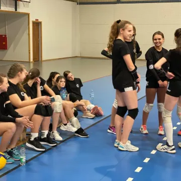 Wystartowała Amatorska Liga Siatkówki Kobiet w Radomsku