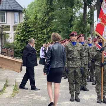 Ekshumowany Jan Kowalski spoczął na Cmentarzu Starym w Radomsku