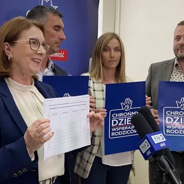 PiS: Trzeba ustrzec dzieci i młodzież przed seks-edukatorami. Ruszyła zbiórka podpisów