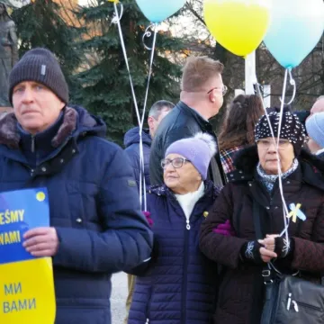 Radomsko: Wiec solidarności z Ukrainą