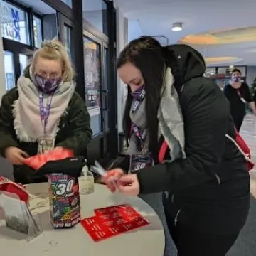 Radomsko: rozpoczął się 30. Finał WOŚP. Wolontariusze już kwestują