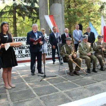 Upamiętnili partyzantów spod Ewiny