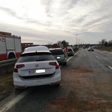  Trzy samochody zderzyły się w Stobiecku Szlacheckim na DK1