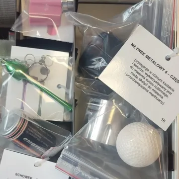 Walizki edukacyjne, to kolejne narzędzie dydaktyczne w dyspozycji policji