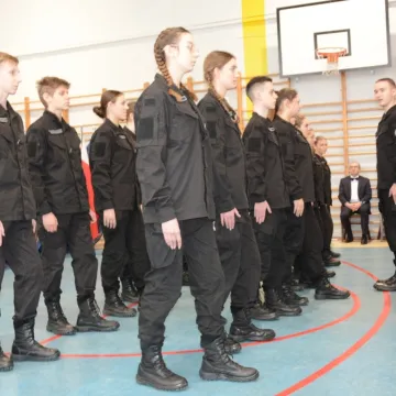 Pierwszoklasiści z „mechanika” złożyli ślubowanie