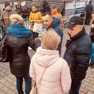 Zbierają podpisy poparcia