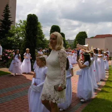 Boże Ciało w Radomsku. Z powodu epidemii procesje wokół kościołów