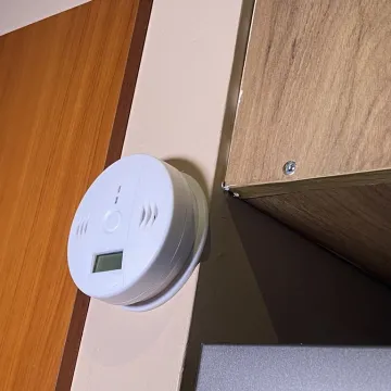 Mieszkańcy TBS-u mogą spać spokojnie dzięki darmowym czujkom