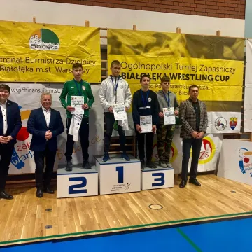 UKS „Zapaśnik” Radomsko ze stolicy wraca z workiem medali