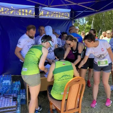 „Bieg na 1 Milę” na otwarcie nowej bieżni w Kamieńsku