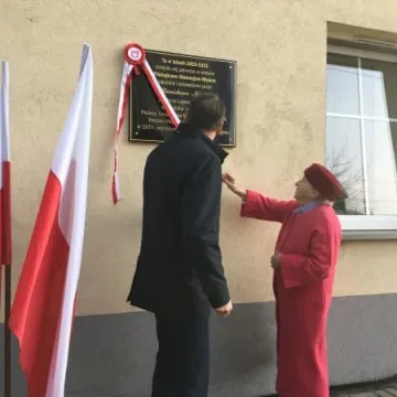 Odsłonięcie tablicy Stanisława Niemca