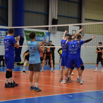 METPRIM Volley Radomsko gra i pomaga