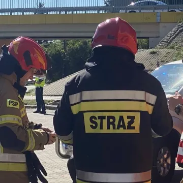 Ewakuacja ZSP 1 w Radomsku. Był pożar, strzały i osoby ranne