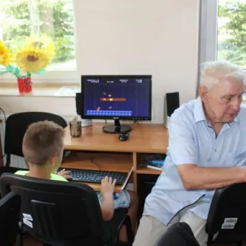 Piknik integracyjny dzieci i seniorów RUTW SAN