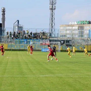 RKS Radomsko remisuje w końcówce meczu z Ceramiką  Opoczno