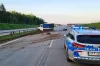 Bus wpadł w bariery na autostradzie A1. Policja poszukuje kierowcy