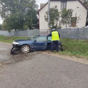 Pijany mężczyzna wjechał do rowu. Miał 2 promile