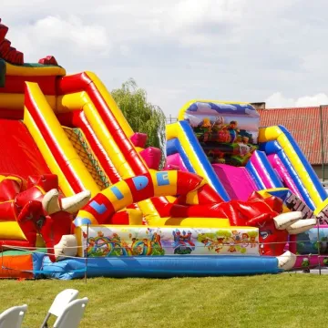 Siatkarski piknik rodzinny w Kietlinie