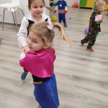 To ich pierwszy taki bal...