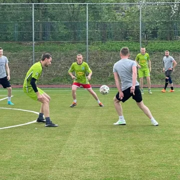 W lidze „Szóstek” trzy drużyny z kompletem punktów