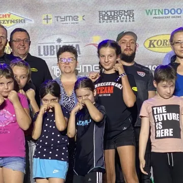 Ceremonia ważenia zawodników przed galą Korner Radomsko Boxing Night