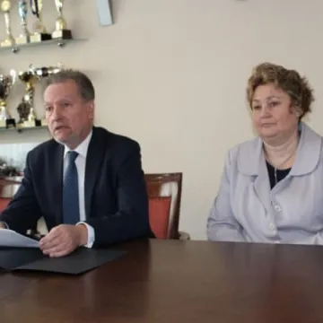 Frigo współpracuje z Drzewniakiem