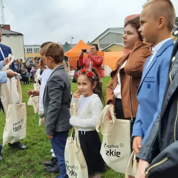 Piknik rodzinny województwa łódzkiego w Wielgomłynach
