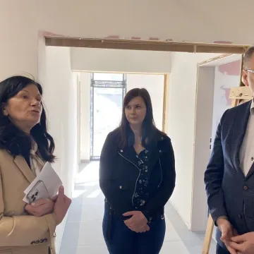 [WIDEO] Rekrutacja tuż za rogiem. Żłobek w Radomsku prawie gotowy