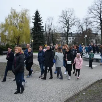 Wiec poparcia dla strajkujących nauczycieli w Radomsku