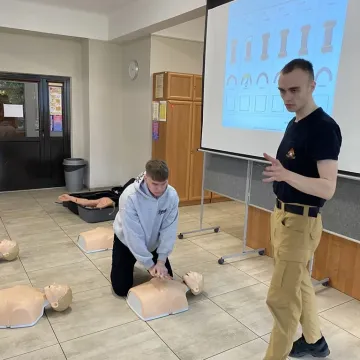 Uczyli się pierwszej pomocy. Tydzień Profilaktyki w „Mechaniku”