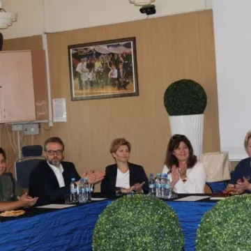 Okrągły stół wychowawczy w Radomsku