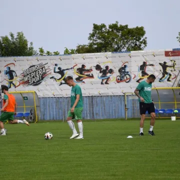 RKS Radomsko – Sokół Aleksandrów. Goście wywożą trzy punkty