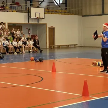 Sportowe Mikołajki z MOSiR w Radomsku