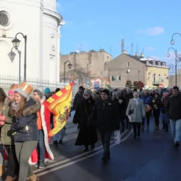 Orszak Trzech Króli 2017 na ulicach Radomska