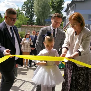 Nowoczesne-pasywne przedszkole w Gomunicach uroczyście otwarte