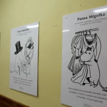 Wystawa o „Muminkach” zagościła w bibliotece