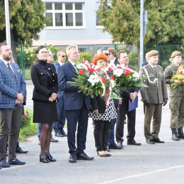 W Radomsku upamiętniono 77. rocznicę utworzenia KWP