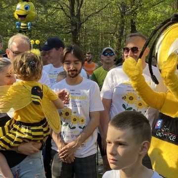 [WIDEO] W Gomunicach poszli i pobiegli dla pszczół