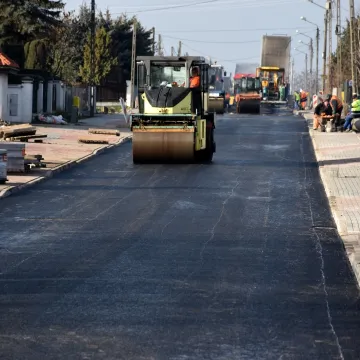 Piotrków Tryb.: Zalesicka już z asfaltem