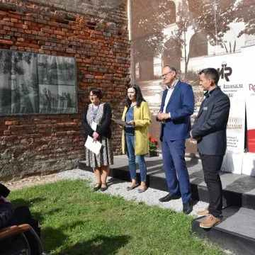 Poznawali Radomsko – miasto braci Różewiczów