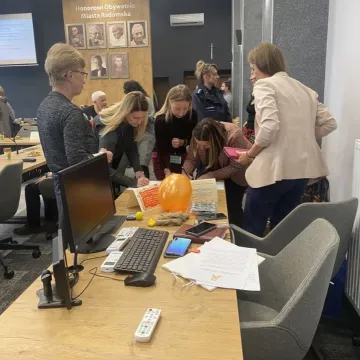 W Radomsku dyskutowano o przemocy wobec dzieci