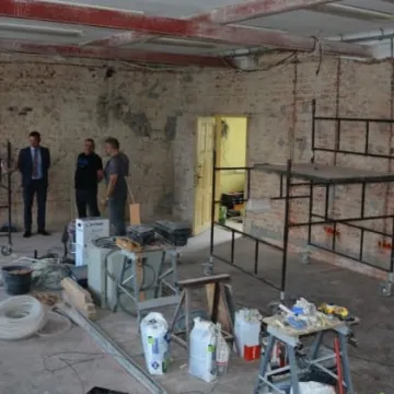 Wakacyjne remonty w szkołach średnich