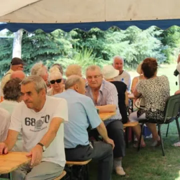 Piknik integracyjny dzieci i seniorów RUTW SAN